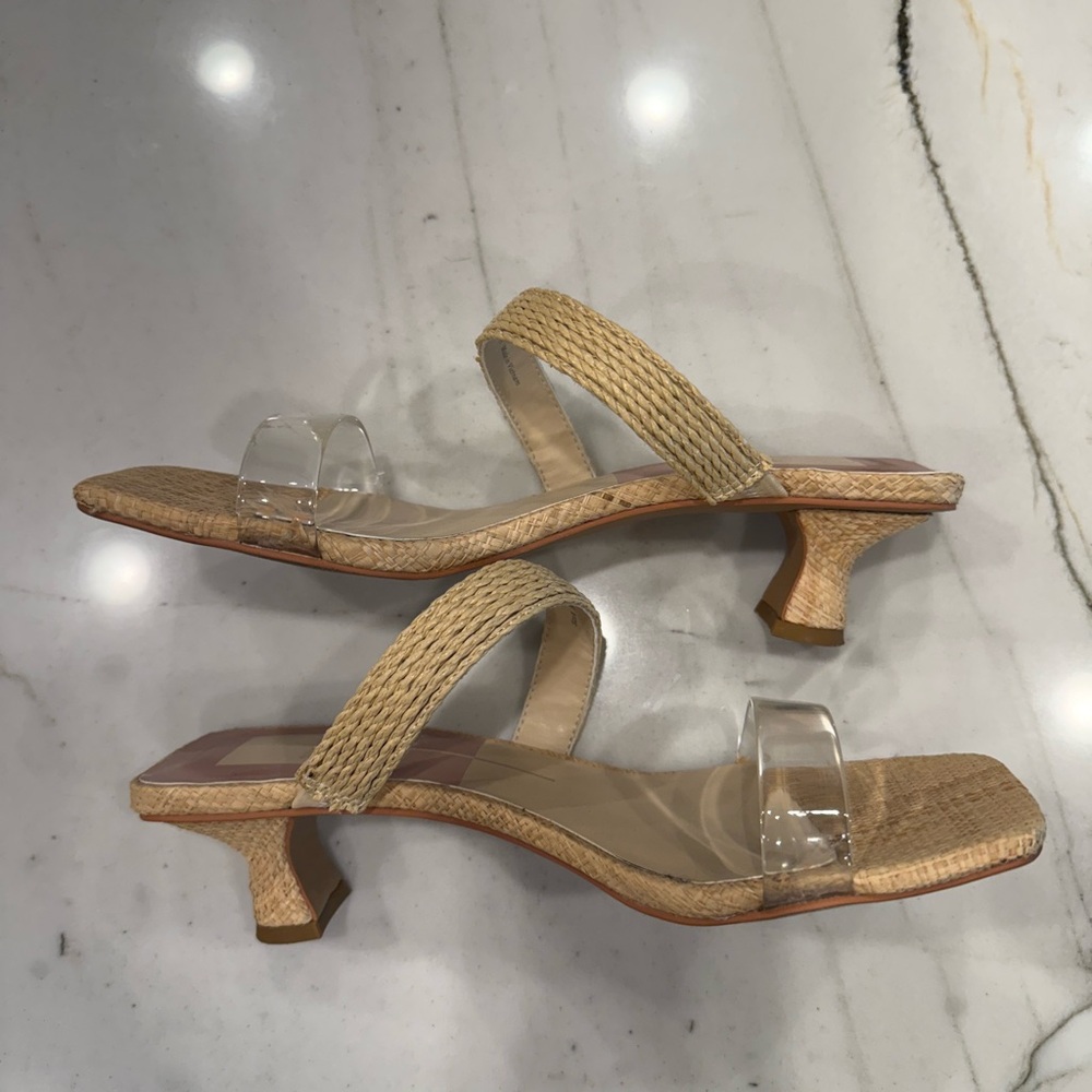 Dolce Vita Tan Sandals with Square Toe and Textured Straps - Picture 2 of 9